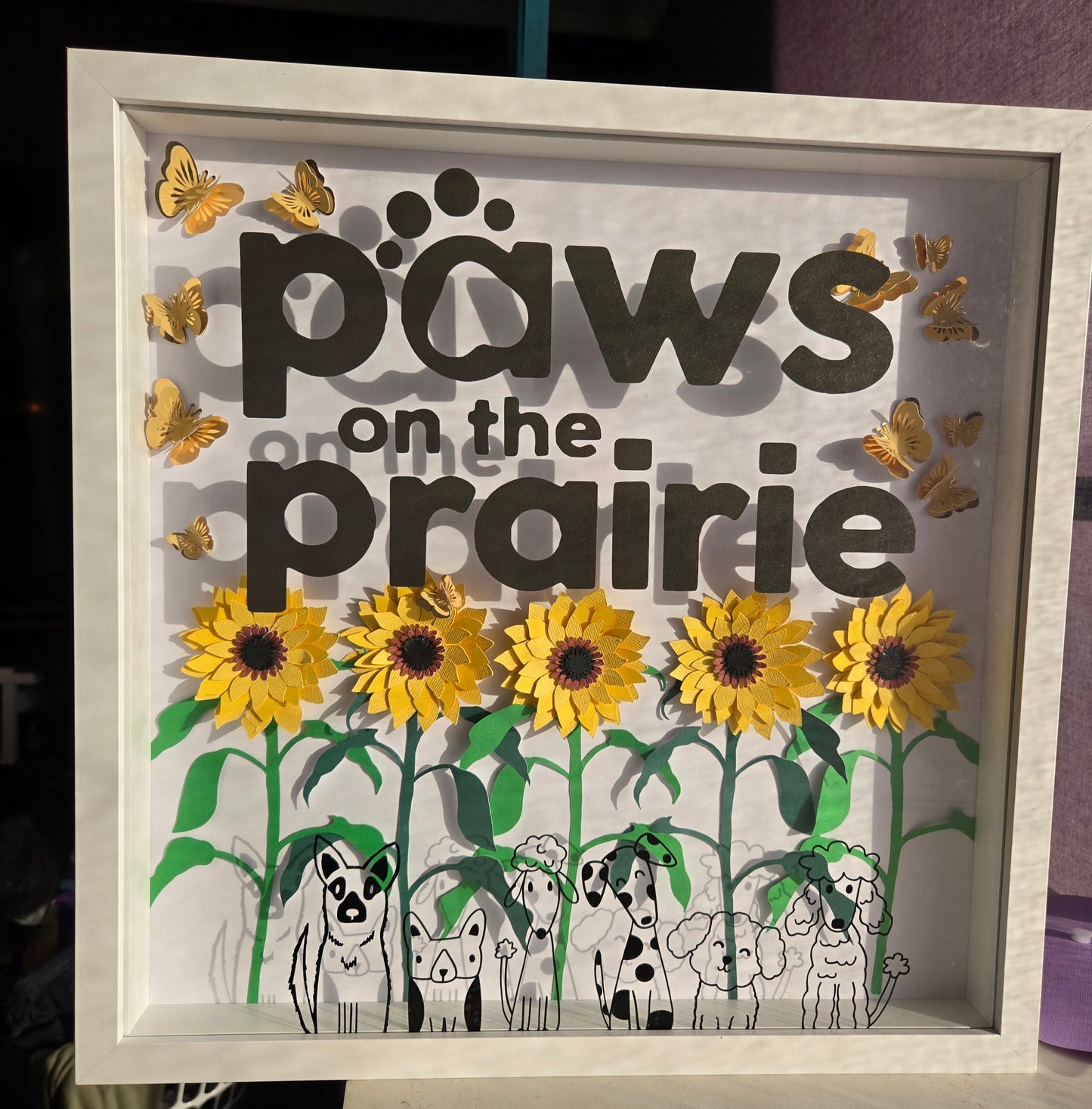 Customisable shadow box