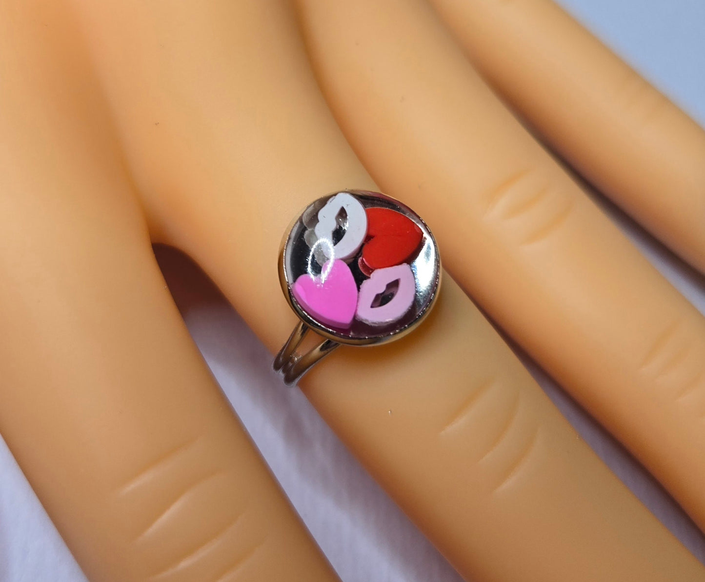 Hearts & Kisses Resin Ring